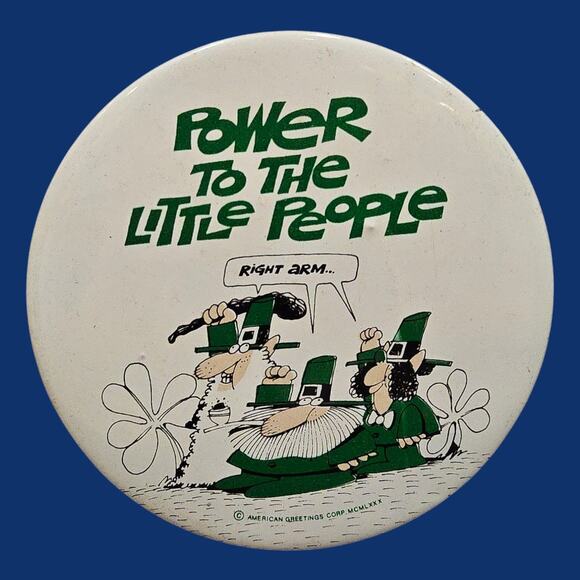 St. Patrick's 1980 Leprechaun Power Button & Vintage Casino Lucky Irish Keychain - Picture 2 of 13